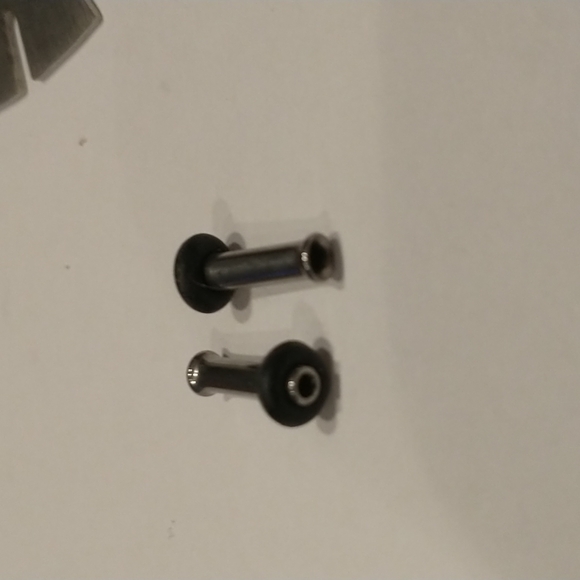 14 gauge stainless steel brand new tunnels - Picture 2 of 2